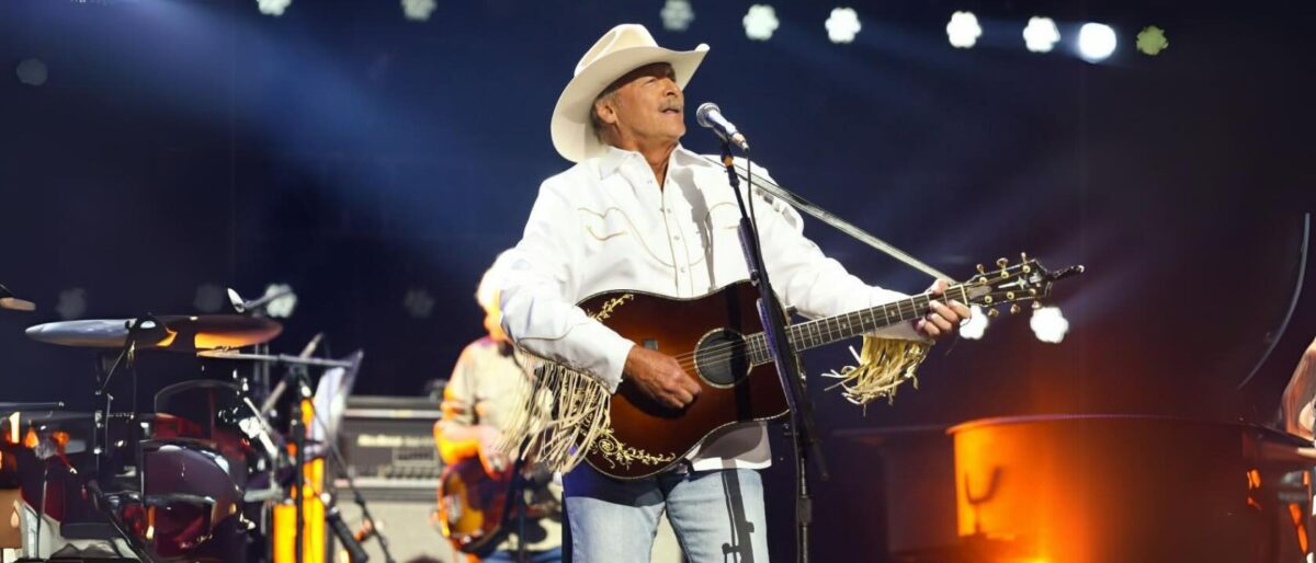 Alan Jackson on Stage